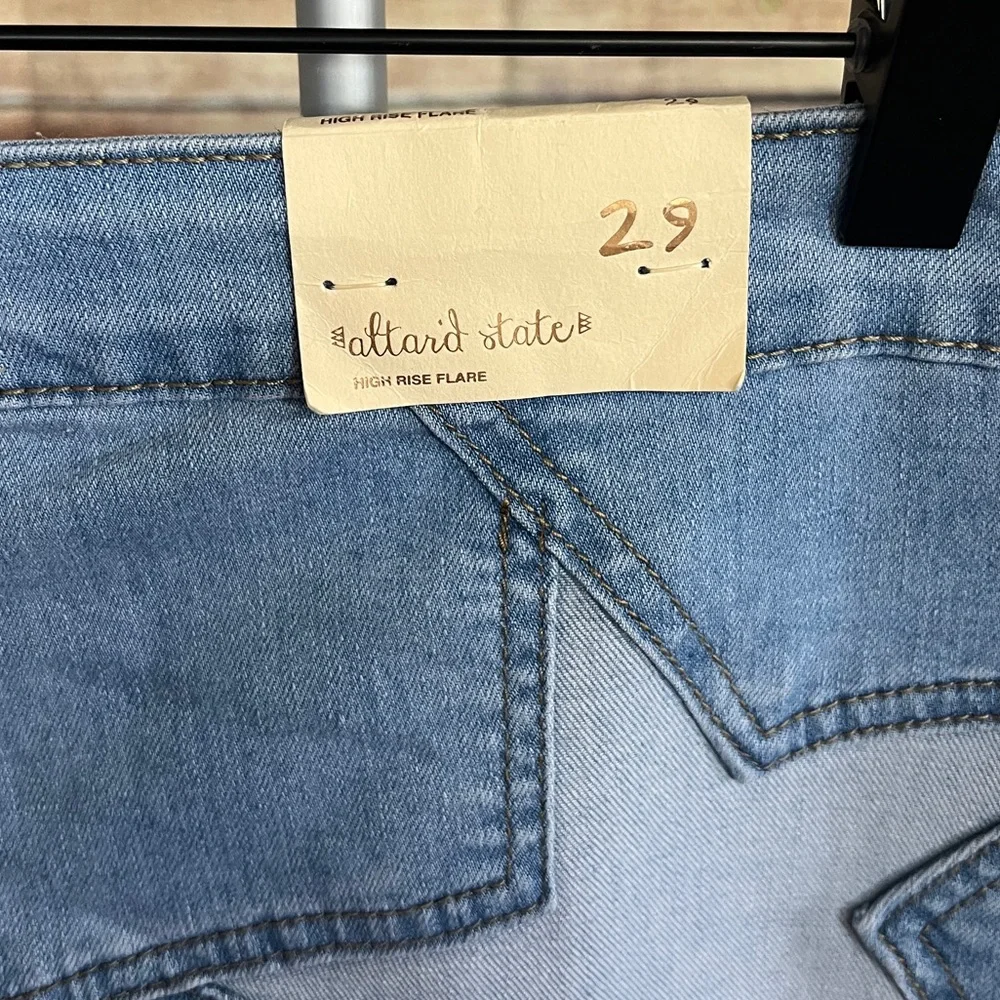 Altar’d State High Rise Flare Star Jeans NWT Size 29 - Picture 7 of 7